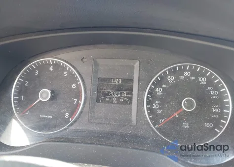 2014 Volkswagen Jetta 1.8T Se from USA, damaged, VIN 3VWD17AJ8EM292609